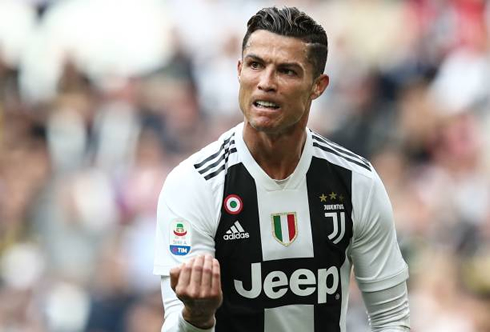 Cristiano Ronaldo looking old in a Serie A game for Juventus