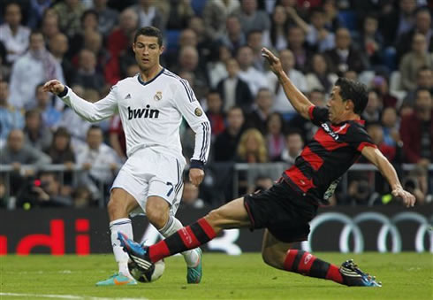 Cristiano Ronaldo intercepted cross, in Real Madrid 2-0 Celta de Vigo, for the Spanish League 2012-2013