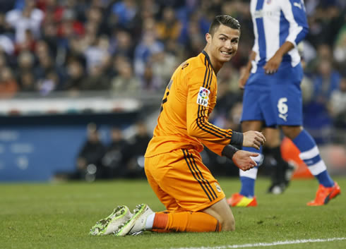 Cristiano Ronaldo on his knees in Espanyol vs Real Madrid