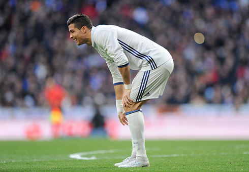 Cristiano Ronaldo looking tired in a Real Madrid home game for the Spanish League in 2017