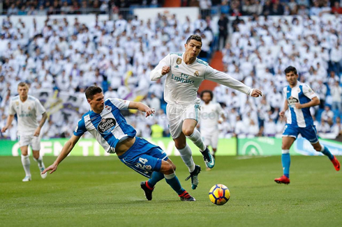 Cristiano Ronaldo getting tackled in Real Madrid vs Deportivo in La Liga 2017-2018