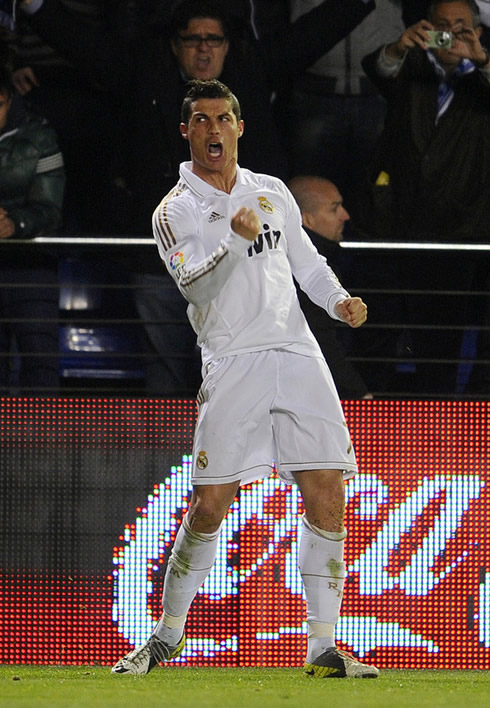 Cristiano Ronaldo furious celebration after scoring Real Madrid goal against Villarreal, in La Liga 2012