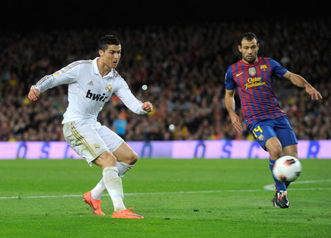 Cristiano Ronaldo right foot winning goal in Barcelona 1-2 Real Madrid, in La Liga 2012