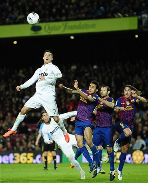 Cristiano Ronaldo impressive header, with Barcelona players, Thiago Alcantara, Mascherano and Puyool looking like kids when compared to CR7