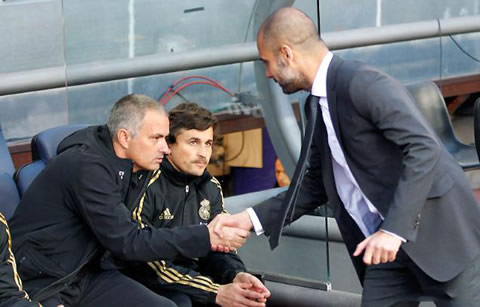 José Mourinho and Pep Guardiola greeting each other at the Camp Nou, in Barcelona vs Real Madrid in 2012