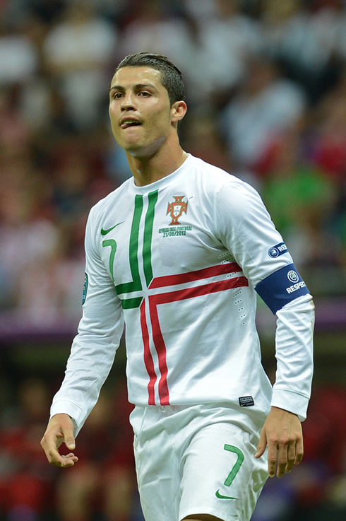 Cristiano Ronaldo new hairstyle and haircut in Portugal vs Czech Republic, for the EURO 2012