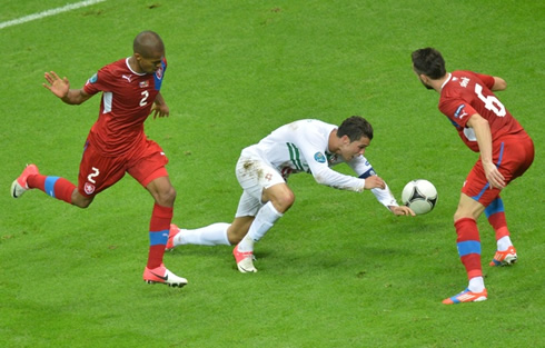Cristiano Ronaldo in a play against Gebre Selassie, in Portugal vs Czech Republic for the EURO 2012