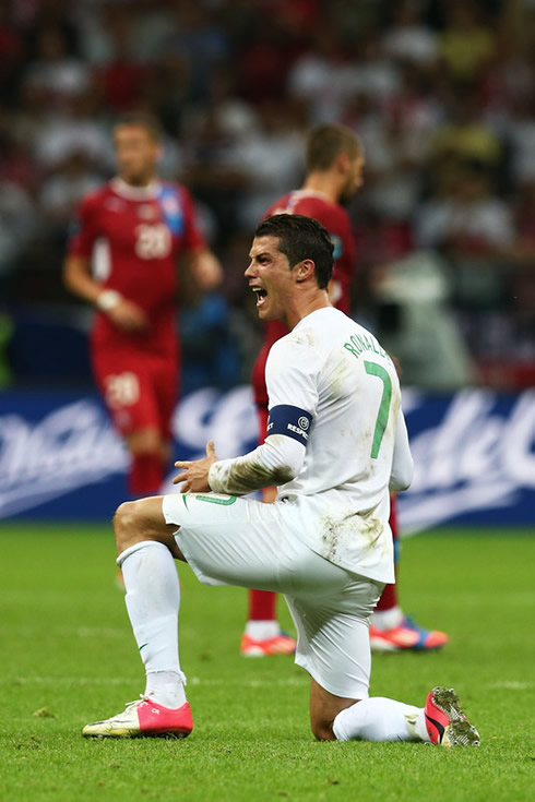 Cristiano Ronaldo rage and anger, in Portugal 1-0 Czech Republic, for the EURO 2012