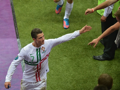 Cristiano Ronaldo at the end of Portugal 1-0 Czech Republic, saluting the fans on the crowd, at the EURO 2012