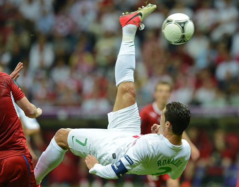 Cristiano Ronaldo bycicle kick in Portugal 1-0 Czech Republic, for the EURO 2012 quarter-finals
