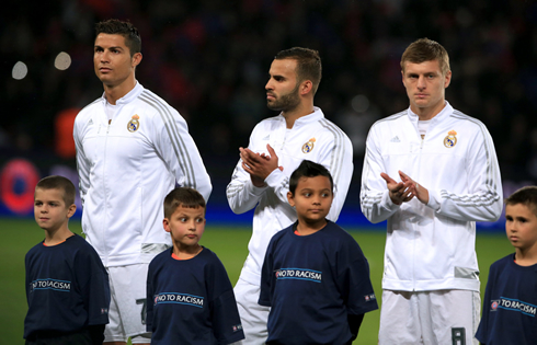 Cristiano Ronaldo next to Jesé Rodríguez and Toni Kroos, ahead of a UEFA Champions League game