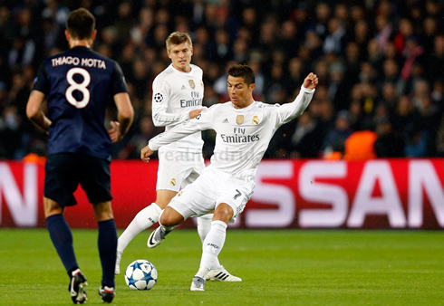 Cristiano Ronaldo right-foot shot in PSG vs Real Madrid for the UEFA Champions League, in 2015
