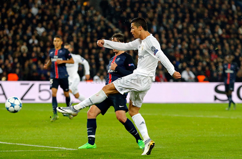 Cristiano Ronaldo best chance to score in PSG 0-0 Real Madrid, at the Parc des Princes in Paris