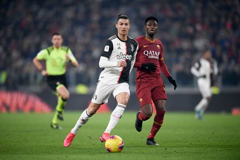 Cristiano Ronaldo in action in Juventus vs AS Roma in 2020