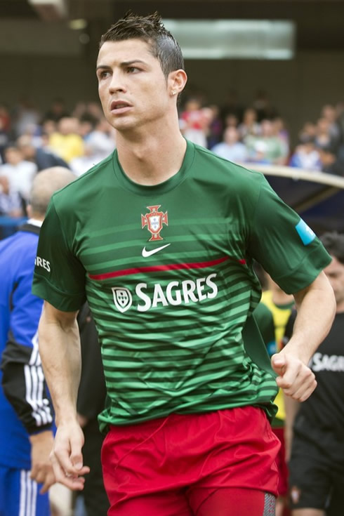 Cristiano Ronaldo during the warm-up for Israel vs Portugal, in Tel Aviv, 2013