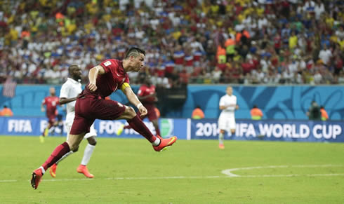 Cristiano Ronaldo shooting during Portugal 2-2 USA, for the FIFA World Cup 2014