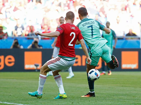 Cristiano Ronaldo backheel goal in Hungary 3-3 Portugal, for the EURO 2016