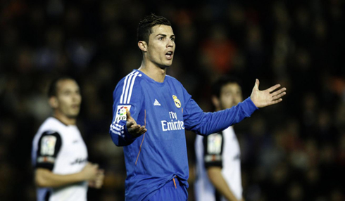 Cristiano Ronaldo asking for explanations as he opens his arms