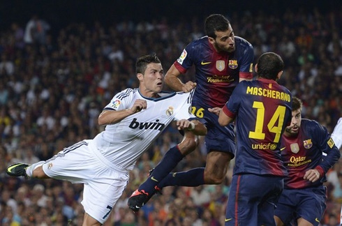 Cristiano Ronaldo header goal in Barcelona 3-2 Real Madrid, for the Spanish Supercup in 2012-13