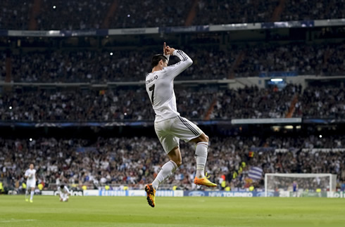 Cristiano Ronaldo innovating with a torero jump, on his goal celebrations in Real Madrid 2-1 Juventus