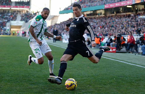 Cristiano Ronaldo being defended by Bebé