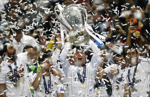 Cristiano Ronaldo lifting the Champions League trophy La Decima for Real Madrid, in 2014