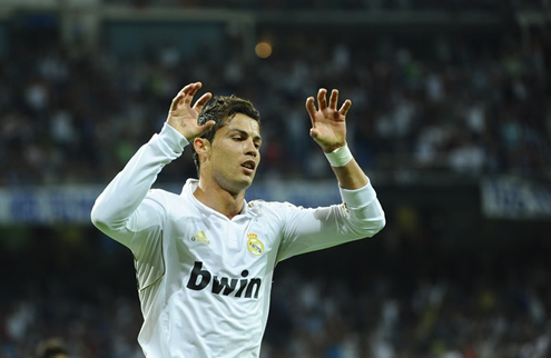 Cristiano Ronaldo and the claw celebration, dedicating his goal to Cristiano Ronaldo Jr. in La Liga 2011-2012