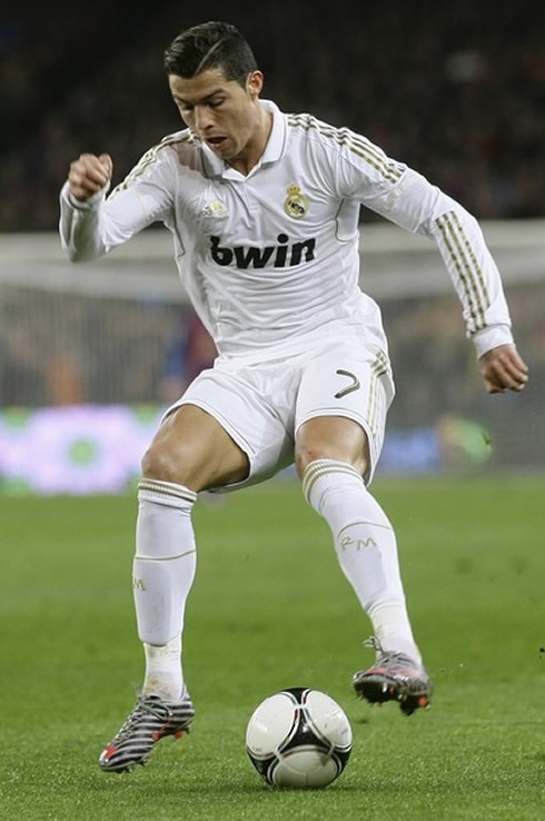 Cristiano Ronaldo special trick against Barcelona, in the Copa del Rey 2012