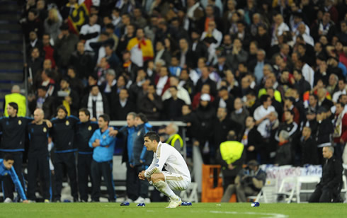 Cristiano Ronaldo keeping his distance as he watches the penalty shootout coming to an end in Real Madrid vs Bayern Munich