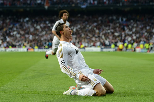 Cristiano Ronaldo on his knees celebrating Real Madrid goal against Bayern Munich