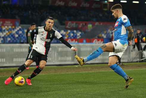 Cristiano Ronaldo fakes a cross before cutting inside