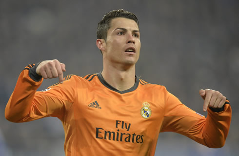 Cristiano Ronaldo shouting he has arrived, in Schalke 1-6 Real Madrid
