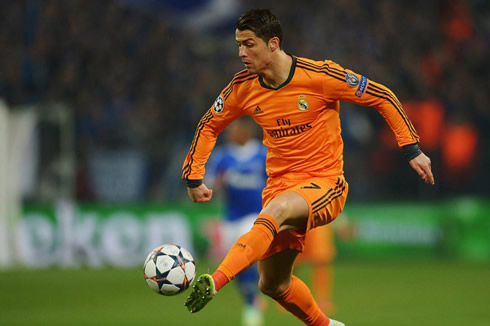 Cristiano Ronaldo ball control in Schalke 1-6 Real Madrid, for the UEFA Champions League