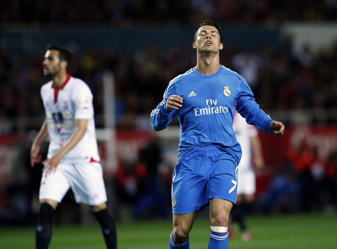 Cristiano Ronaldo with his eyes closed in Sevilla vs Real Madrid