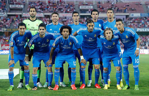 Real Madrid line-up in the match against Granada, for La Liga 2013-2014