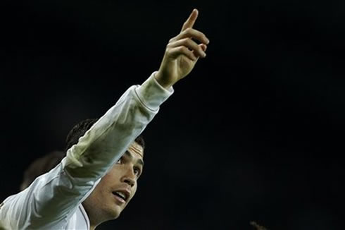 Cristiano Ronaldo dedicating his goal to someone in the crowd