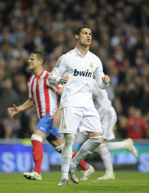 Cristiano Ronaldo sighs after a goalscoring chance