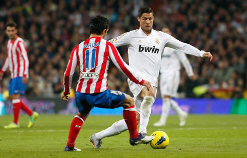 Cristiano Ronaldo dribbling Arda Turan