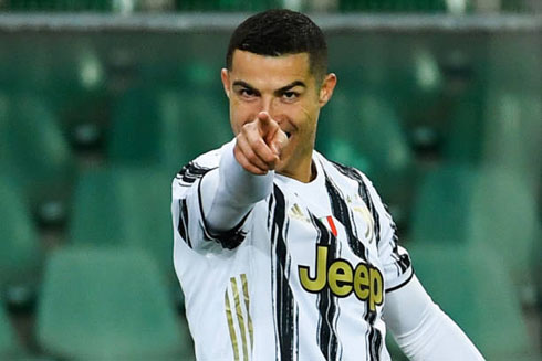 Cristiano Ronaldo pointing his finger to the TV camera