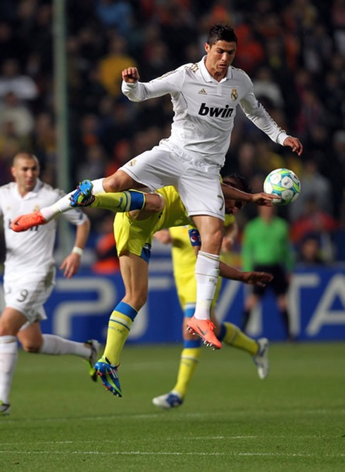 Cristiano Ronaldo steady in the air in APOEL vs Real Madrid for the UEFA Champions League in 2012