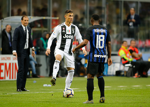 Cristiano Ronaldo doing tricks in Inter vs Juventus