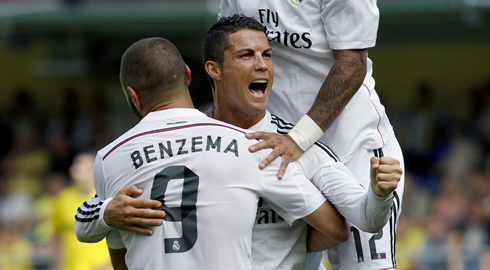 Cristiano Ronaldo and Benzema celebrating Real Madrid goal against Villarreal