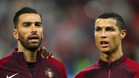 Rui Patrício and Cristiano Ronaldo singing the Portuguese anthem
