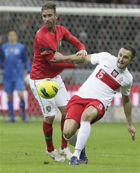 Raúl Meireles funny hair in a Portugal match against Poland, in 2012