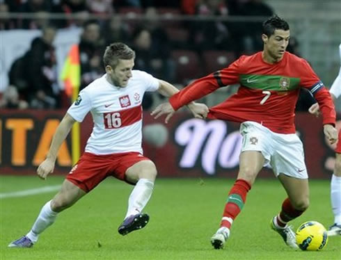 Cristiano Ronaldo being pulled by his shirt in Poland 0-0 Portugal, in 2012