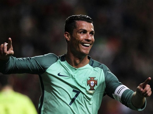 Cristiano Ronaldo shows his happiness in Portugal vs Belgium, a friendly international ahead of the EURO 2016
