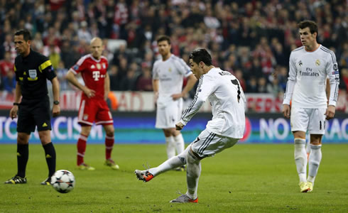 Cristiano Ronaldo taking a free-kick in Bayern Munich vs Real Madrid, in 2014