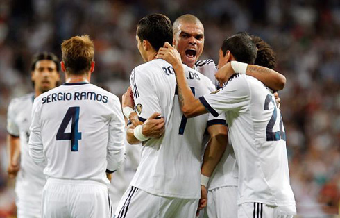 Cristiano Ronaldo, Sergio Ramos, Pepe, Di María and Marcelo, celebrating Real Madrid goal against Barcelona, in 2012