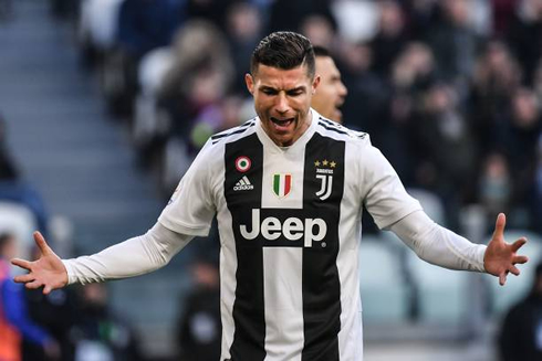 Cristiano Ronaldo explodes in frustration