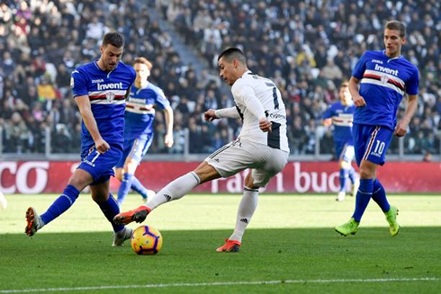 Cristiano Ronaldo stopping his run in Juventus vs Sampdoria in 2018